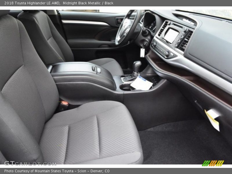 Midnight Black Metallic / Black 2018 Toyota Highlander LE AWD