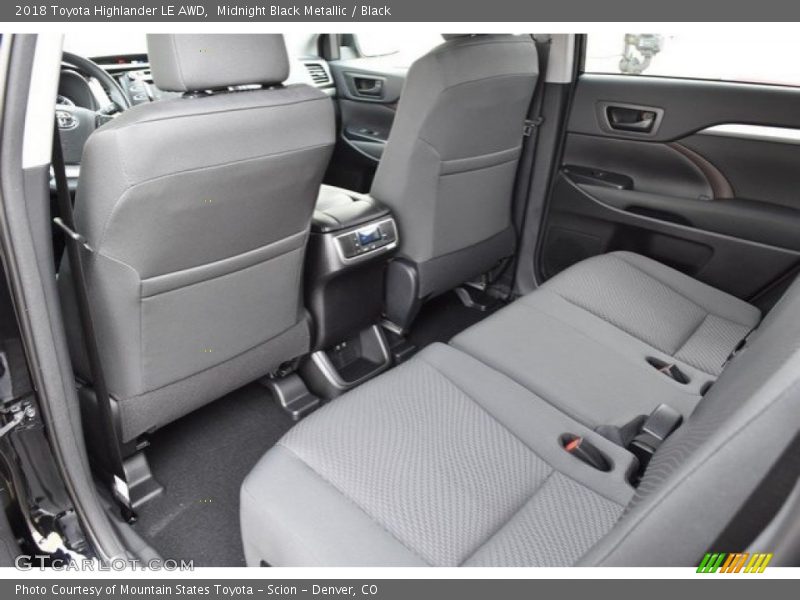 Midnight Black Metallic / Black 2018 Toyota Highlander LE AWD