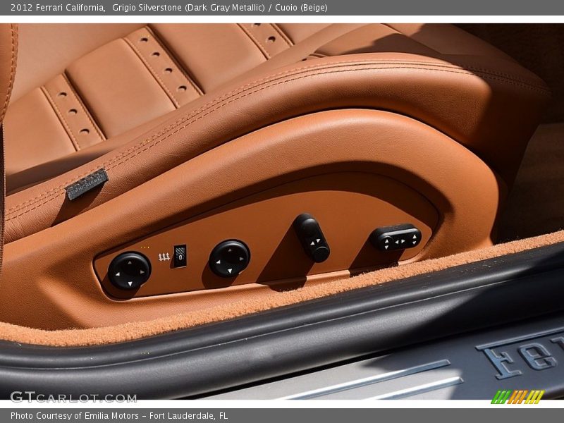 Grigio Silverstone (Dark Gray Metallic) / Cuoio (Beige) 2012 Ferrari California