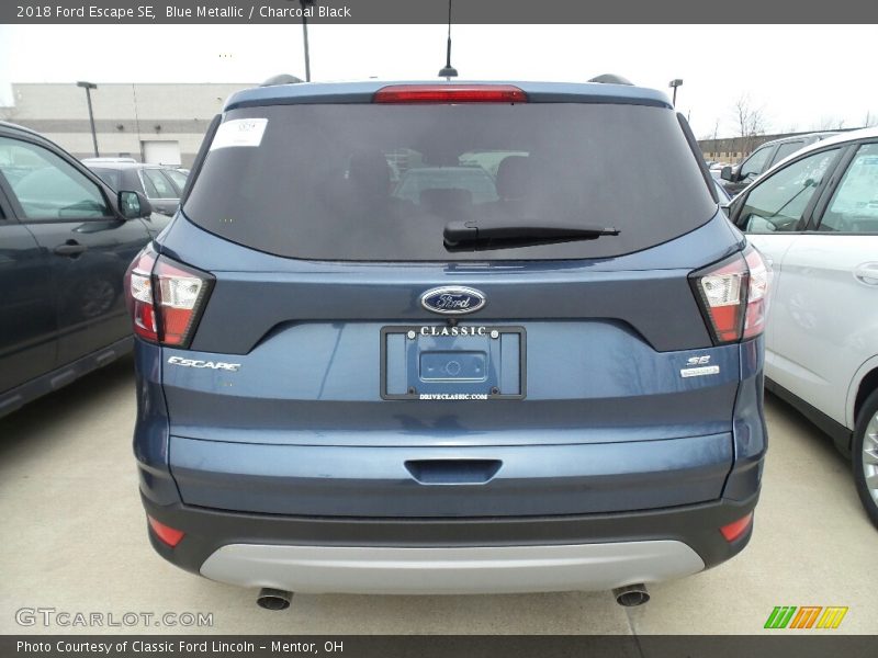 Blue Metallic / Charcoal Black 2018 Ford Escape SE