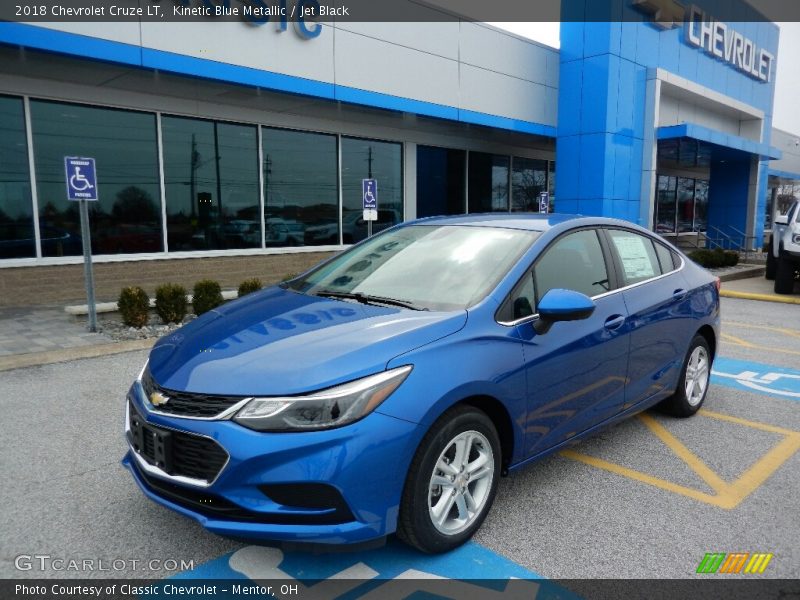 Kinetic Blue Metallic / Jet Black 2018 Chevrolet Cruze LT