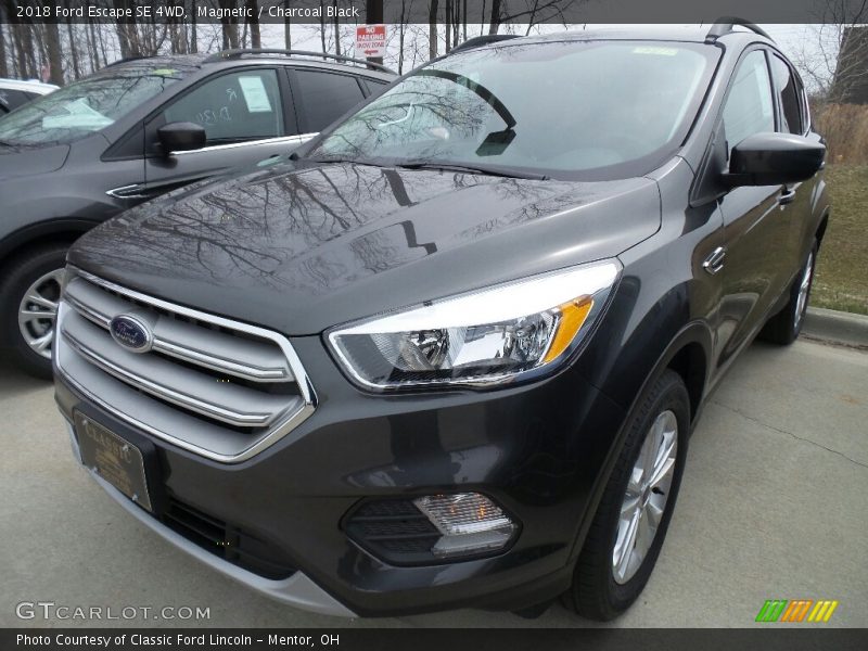 Magnetic / Charcoal Black 2018 Ford Escape SE 4WD