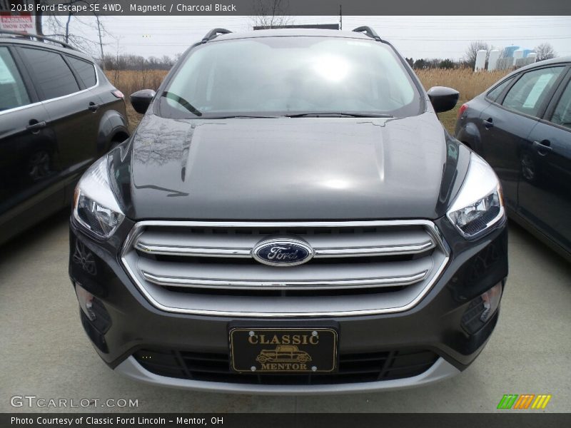 Magnetic / Charcoal Black 2018 Ford Escape SE 4WD
