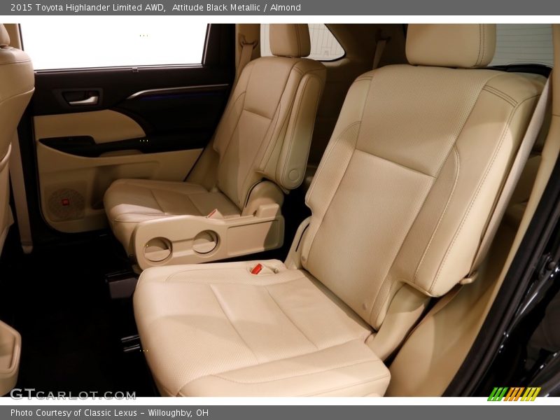 Attitude Black Metallic / Almond 2015 Toyota Highlander Limited AWD