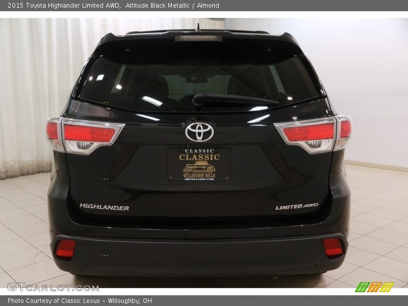 Attitude Black Metallic / Almond 2015 Toyota Highlander Limited AWD
