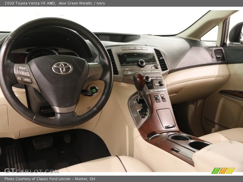 Aloe Green Metallic / Ivory 2009 Toyota Venza V6 AWD