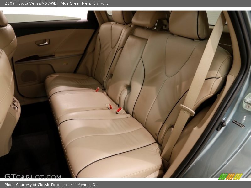 Aloe Green Metallic / Ivory 2009 Toyota Venza V6 AWD