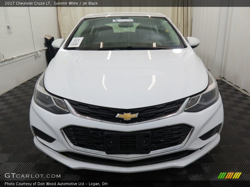 Summit White / Jet Black 2017 Chevrolet Cruze LT