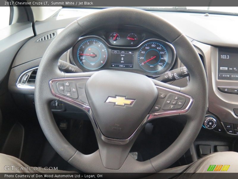 Summit White / Jet Black 2017 Chevrolet Cruze LT