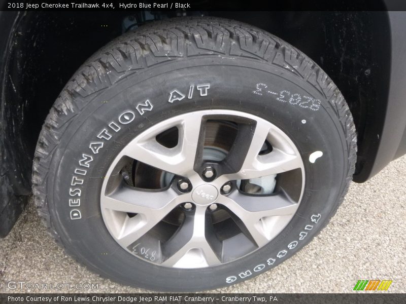 Hydro Blue Pearl / Black 2018 Jeep Cherokee Trailhawk 4x4