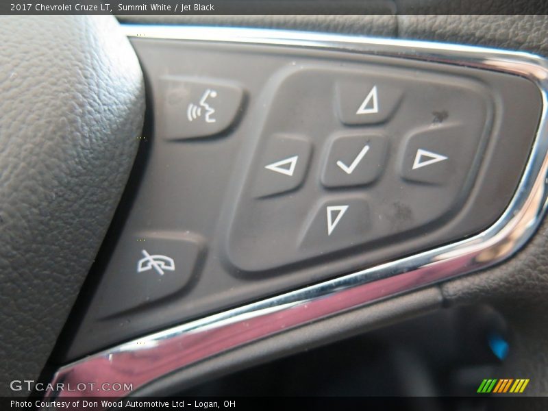 Summit White / Jet Black 2017 Chevrolet Cruze LT