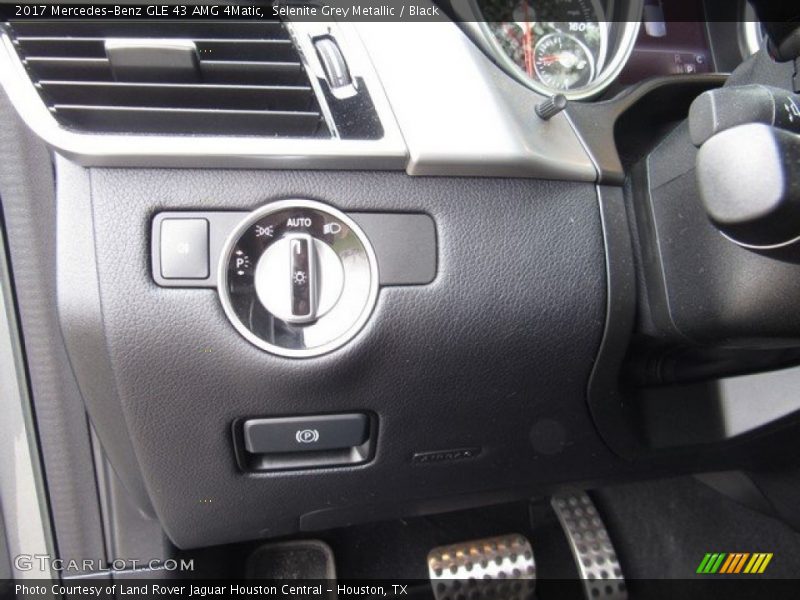 Controls of 2017 GLE 43 AMG 4Matic