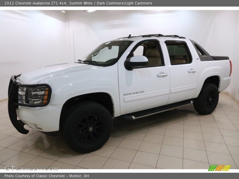 Summit White / Dark Cashmere/Light Cashmere 2011 Chevrolet Avalanche Z71 4x4