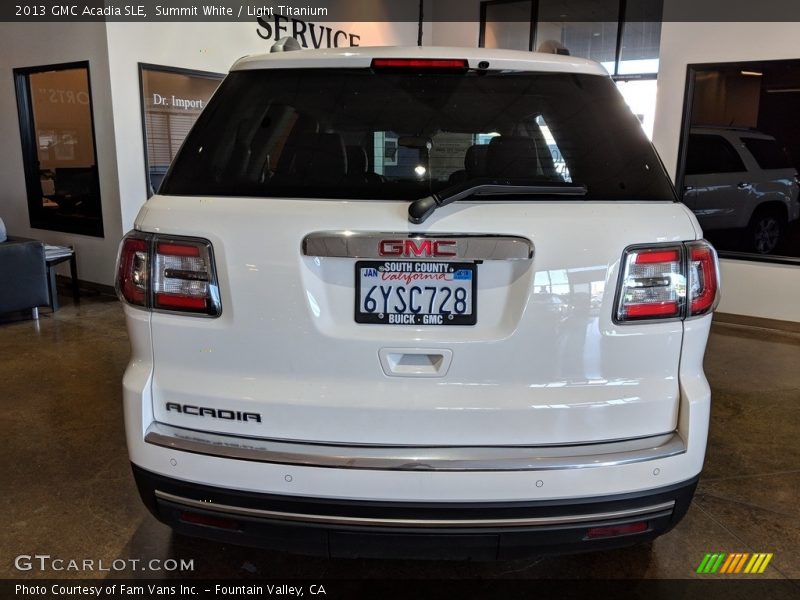 Summit White / Light Titanium 2013 GMC Acadia SLE