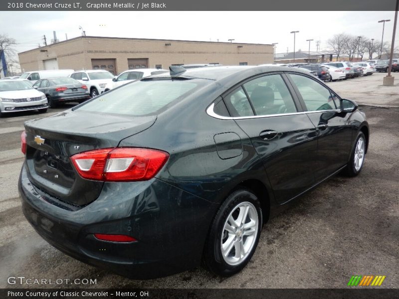 Graphite Metallic / Jet Black 2018 Chevrolet Cruze LT