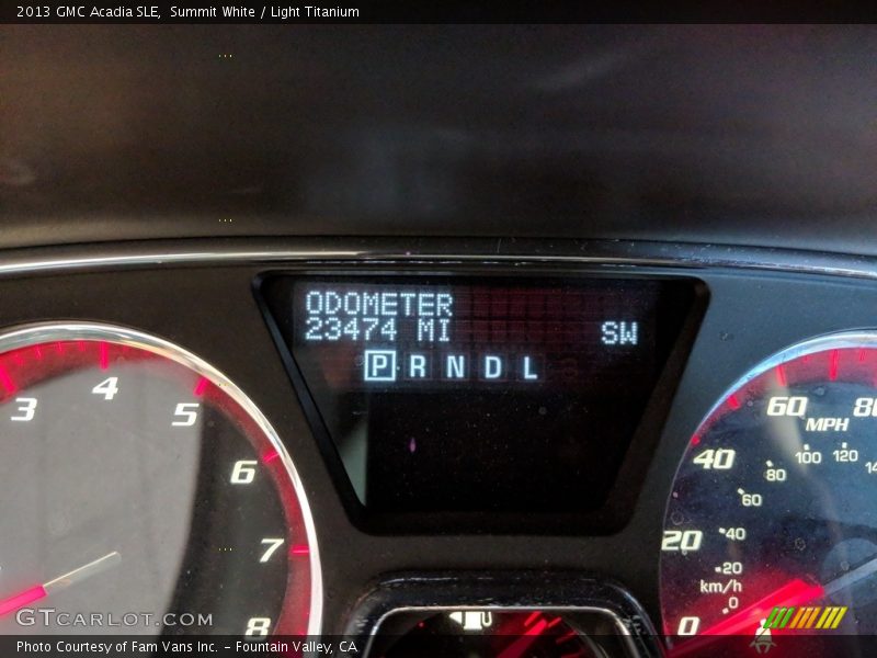 Summit White / Light Titanium 2013 GMC Acadia SLE