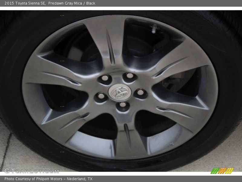 Predawn Gray Mica / Black 2015 Toyota Sienna SE