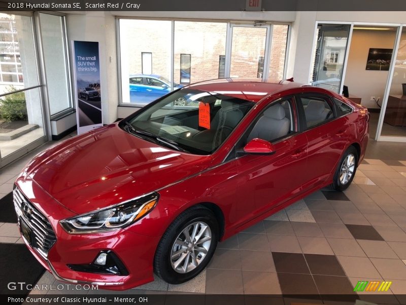 Scarlet Red / Gray 2018 Hyundai Sonata SE