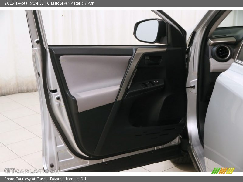 Classic Silver Metallic / Ash 2015 Toyota RAV4 LE