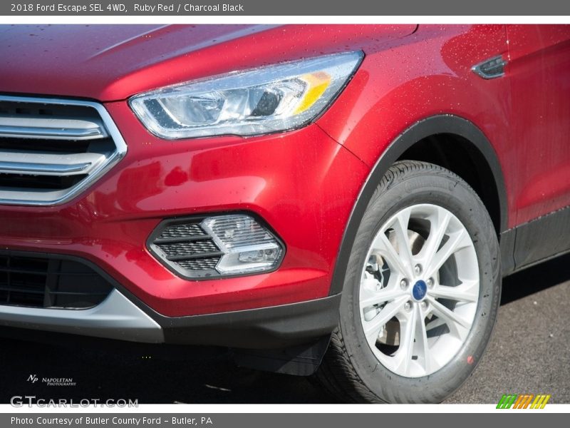 Ruby Red / Charcoal Black 2018 Ford Escape SEL 4WD