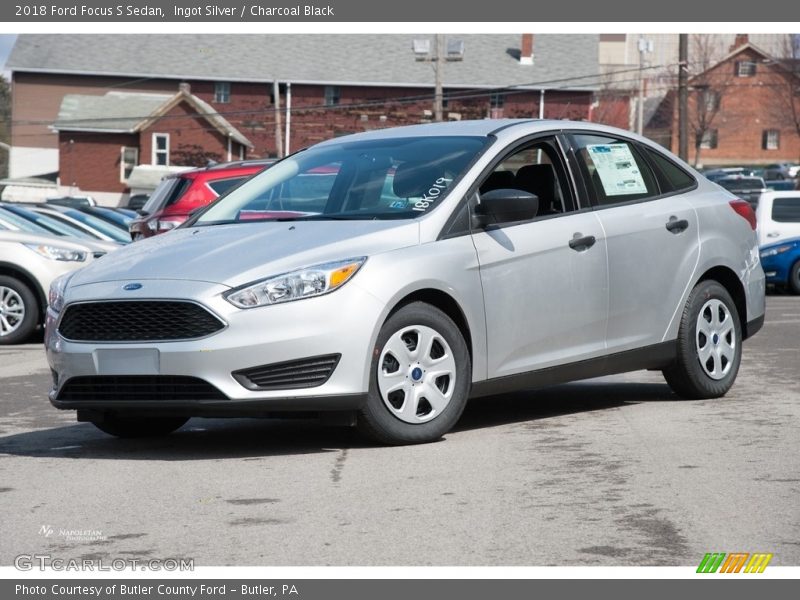 Ingot Silver / Charcoal Black 2018 Ford Focus S Sedan