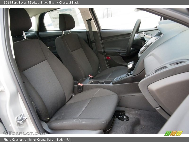 Ingot Silver / Charcoal Black 2018 Ford Focus S Sedan