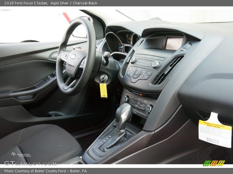 Ingot Silver / Charcoal Black 2018 Ford Focus S Sedan
