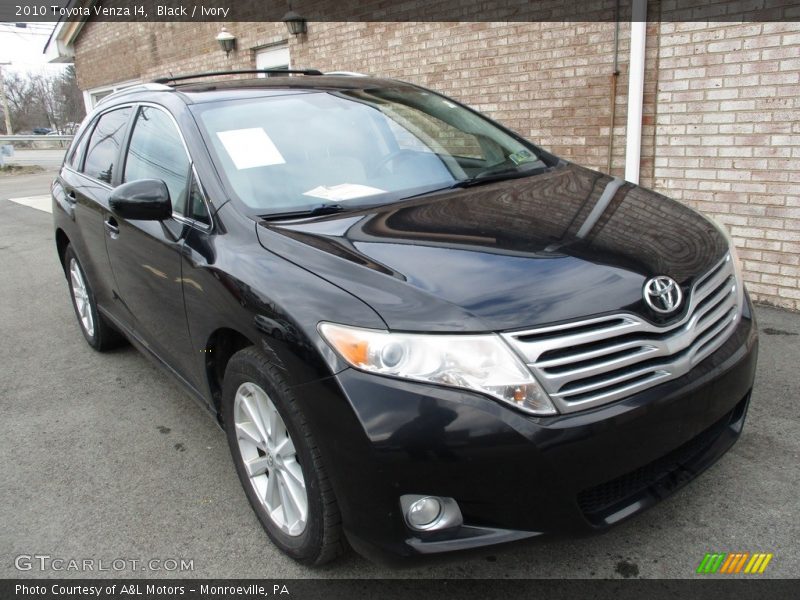Black / Ivory 2010 Toyota Venza I4