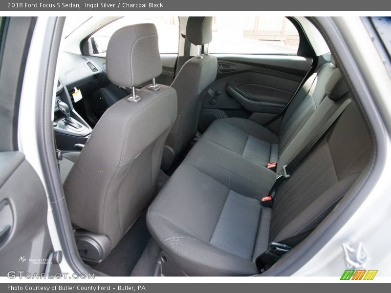 Ingot Silver / Charcoal Black 2018 Ford Focus S Sedan