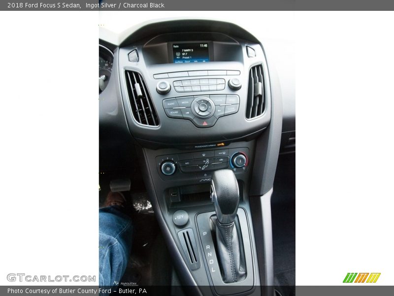 Ingot Silver / Charcoal Black 2018 Ford Focus S Sedan