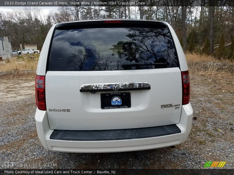 Stone White / Medium Slate Gray/Light Shale 2010 Dodge Grand Caravan SE Hero