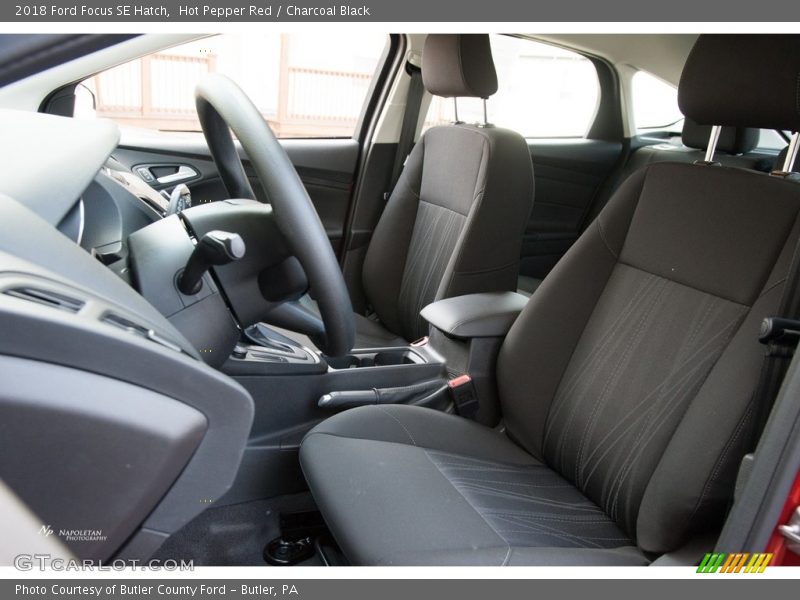 Hot Pepper Red / Charcoal Black 2018 Ford Focus SE Hatch