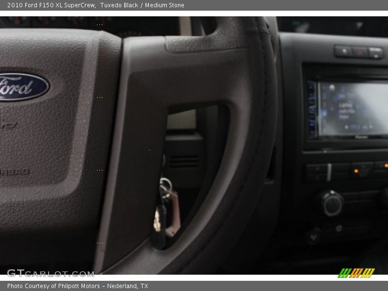 Tuxedo Black / Medium Stone 2010 Ford F150 XL SuperCrew