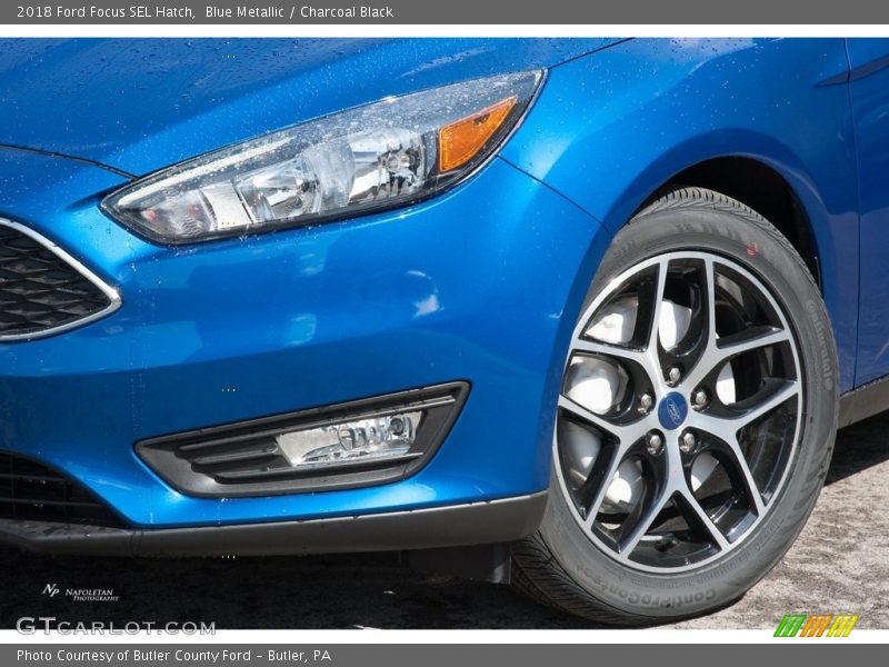 Blue Metallic / Charcoal Black 2018 Ford Focus SEL Hatch