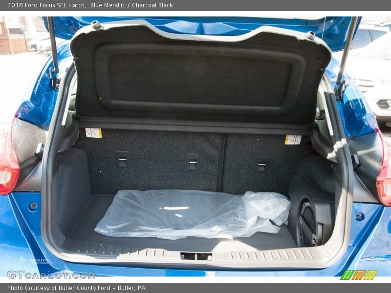 Blue Metallic / Charcoal Black 2018 Ford Focus SEL Hatch