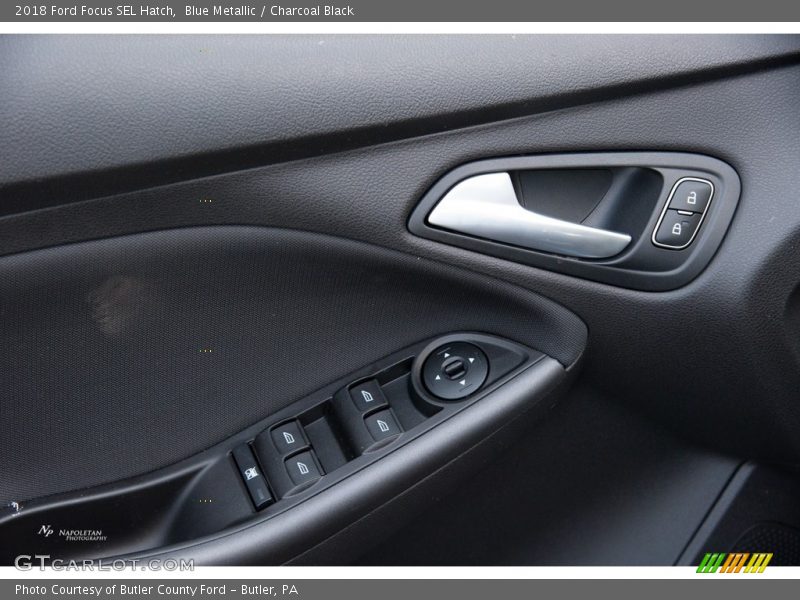 Blue Metallic / Charcoal Black 2018 Ford Focus SEL Hatch