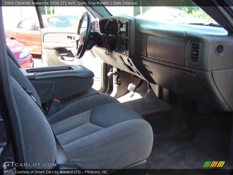 Dark Gray Metallic / Dark Charcoal 2004 Chevrolet Avalanche 1500 Z71 4x4