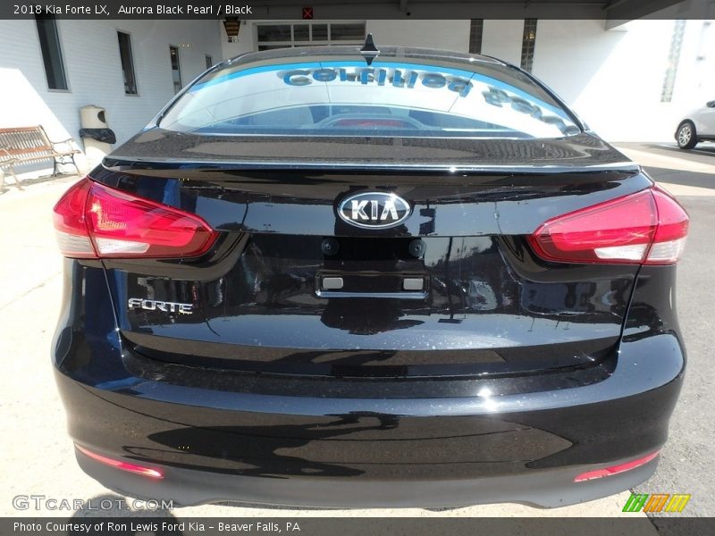 Aurora Black Pearl / Black 2018 Kia Forte LX