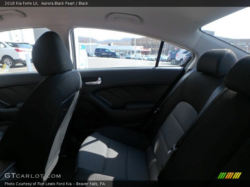 Aurora Black Pearl / Black 2018 Kia Forte LX