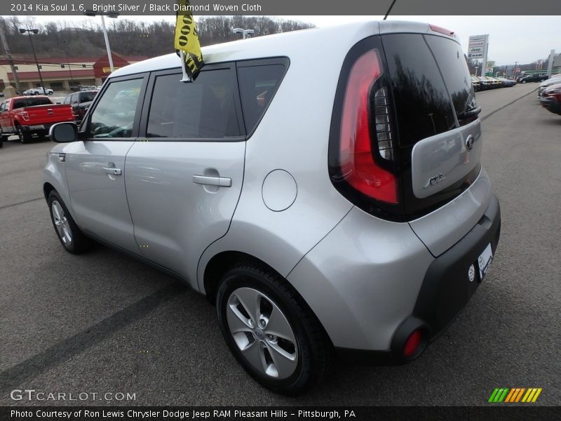 Bright Silver / Black Diamond Woven Cloth 2014 Kia Soul 1.6