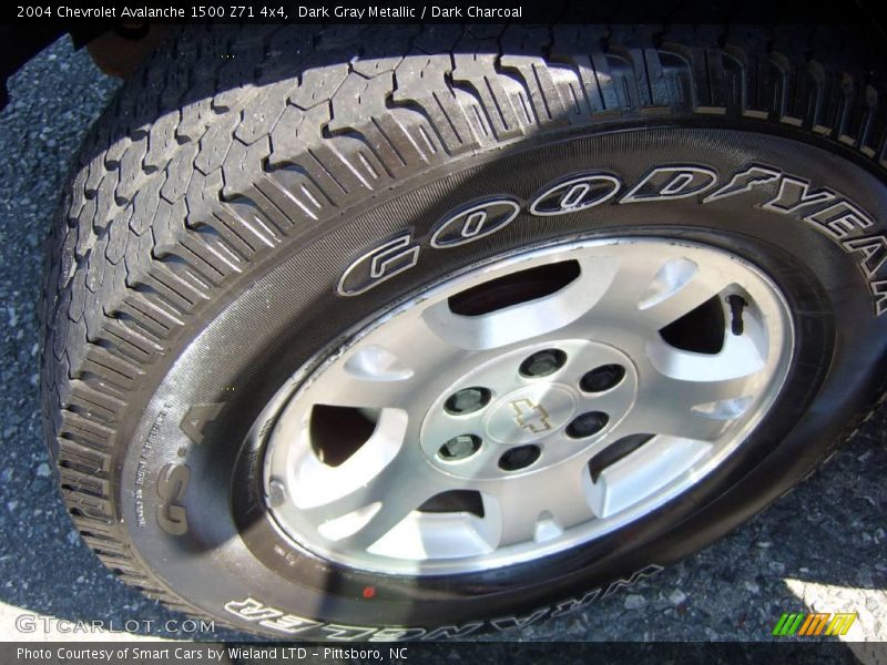 Dark Gray Metallic / Dark Charcoal 2004 Chevrolet Avalanche 1500 Z71 4x4