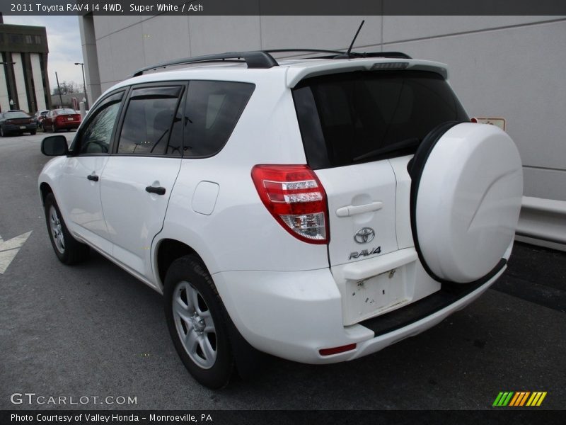 Super White / Ash 2011 Toyota RAV4 I4 4WD