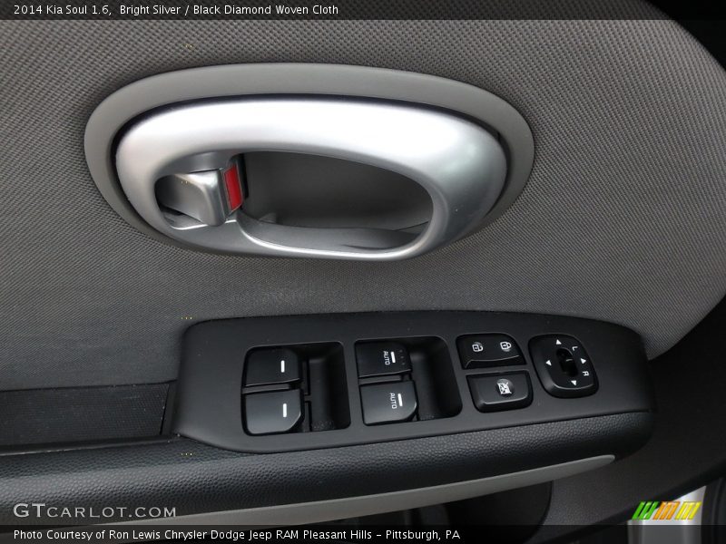 Bright Silver / Black Diamond Woven Cloth 2014 Kia Soul 1.6