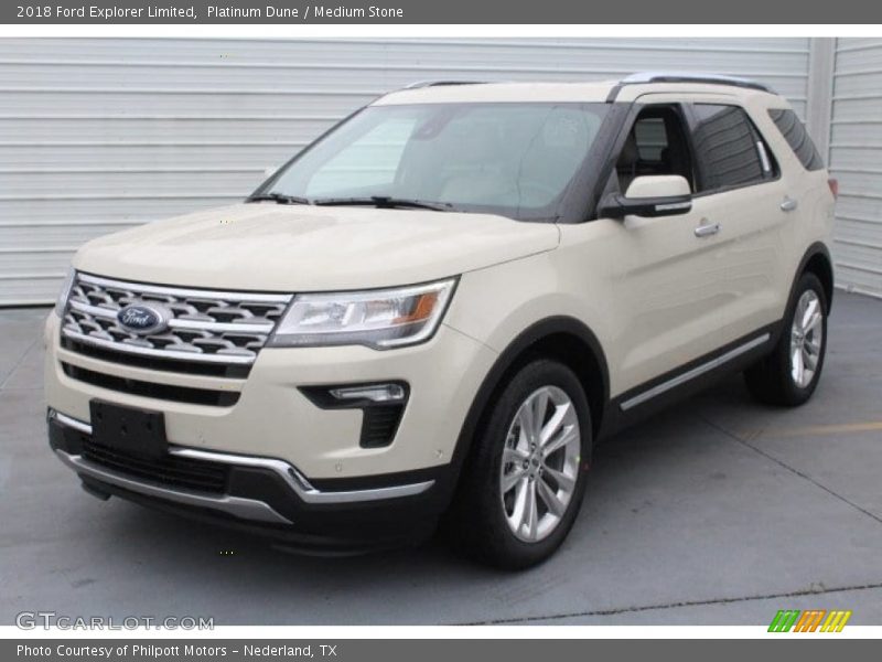 Front 3/4 View of 2018 Explorer Limited