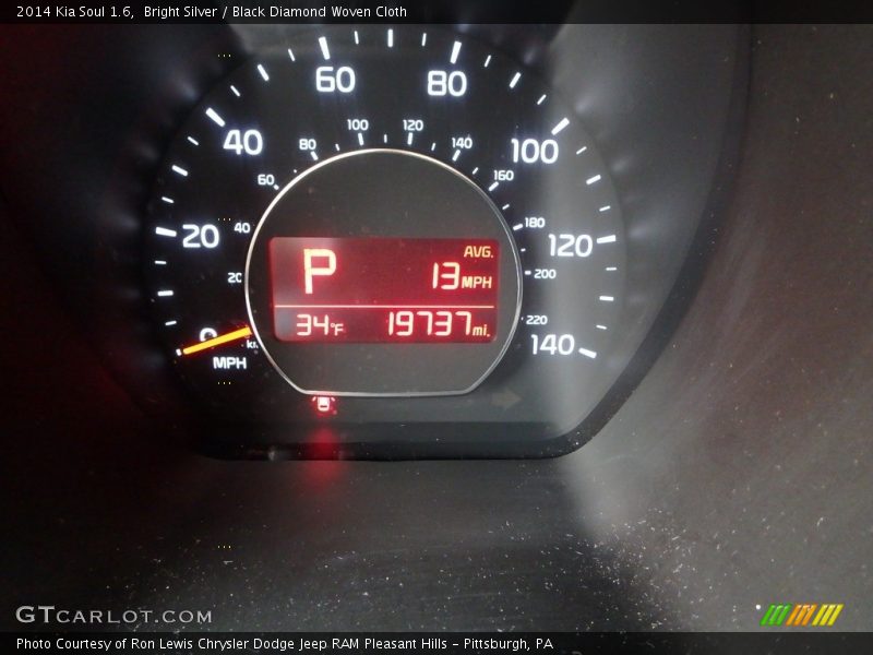 Bright Silver / Black Diamond Woven Cloth 2014 Kia Soul 1.6