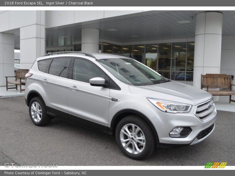 Ingot Silver / Charcoal Black 2018 Ford Escape SEL
