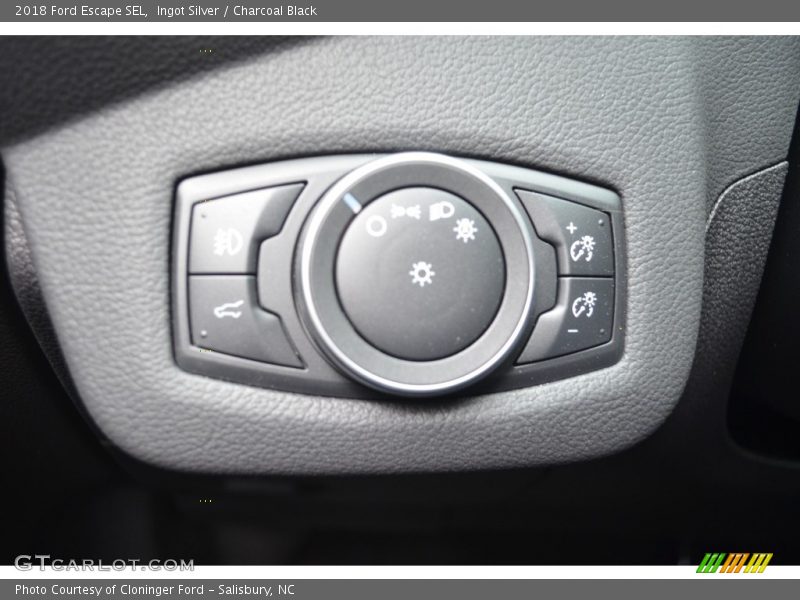 Ingot Silver / Charcoal Black 2018 Ford Escape SEL
