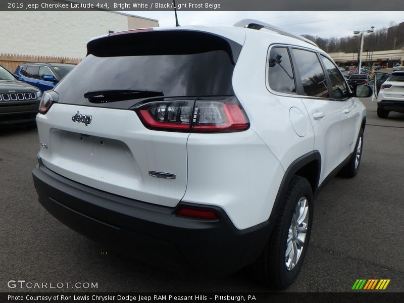Bright White / Black/Light Frost Beige 2019 Jeep Cherokee Latitude 4x4
