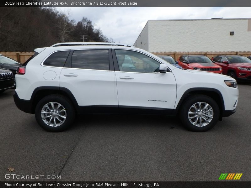 Bright White / Black/Light Frost Beige 2019 Jeep Cherokee Latitude 4x4