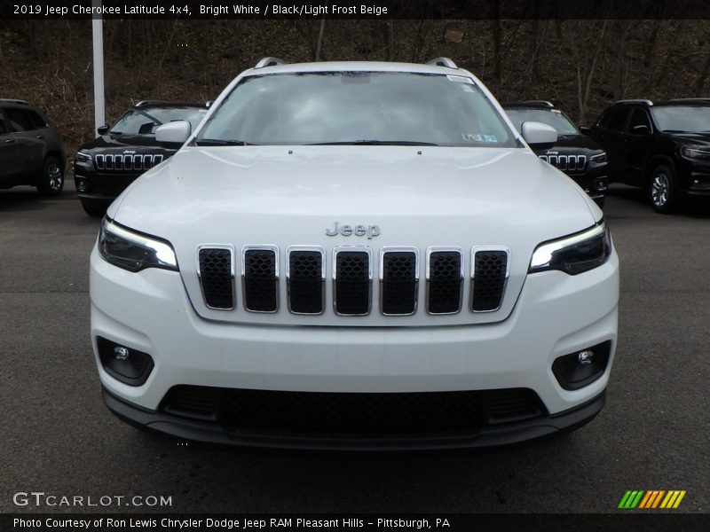 Bright White / Black/Light Frost Beige 2019 Jeep Cherokee Latitude 4x4